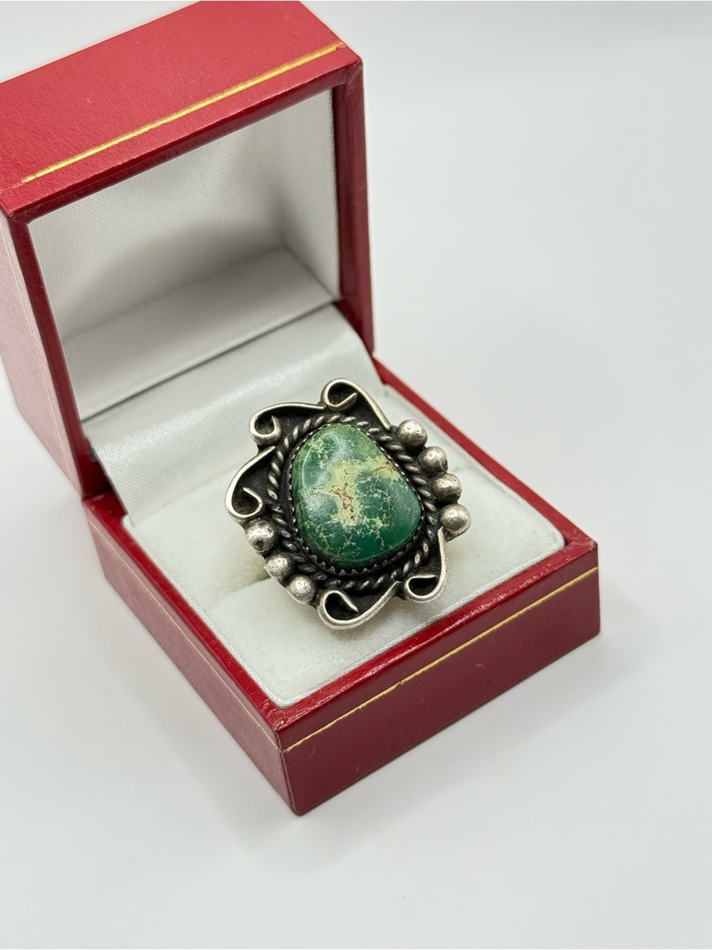 Vintage Sterling Silver Navajo Green Turquoise Ring | Size 6